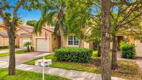 Tiny photo for 2002 SE 14TH Court, Homestead, FL 33035 (MLS # B26089821)