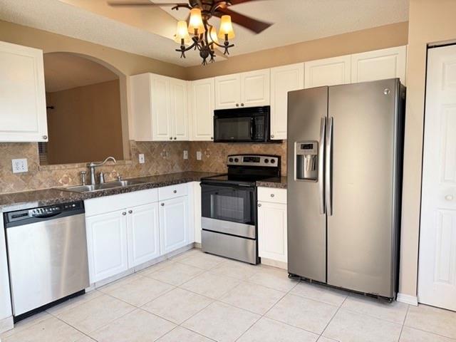 Coco Lakes 155-25 B - Residential Lease