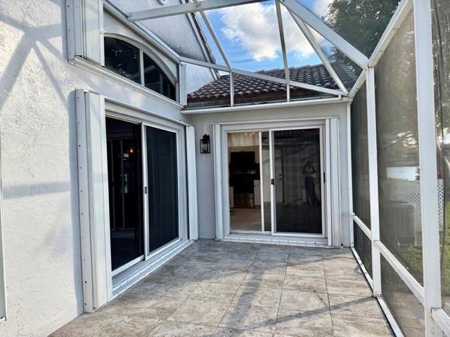 Coco Lakes 155-25 B - Residential Lease