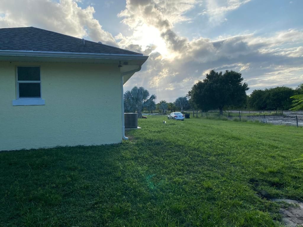 Photo of 5425 Koblegard Road, Fort Pierce, FL 34951 (MLS # R11153159)