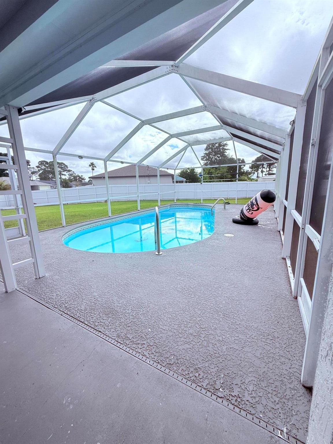 PORT ST LUCIE SECTION 13 - Residential Lease