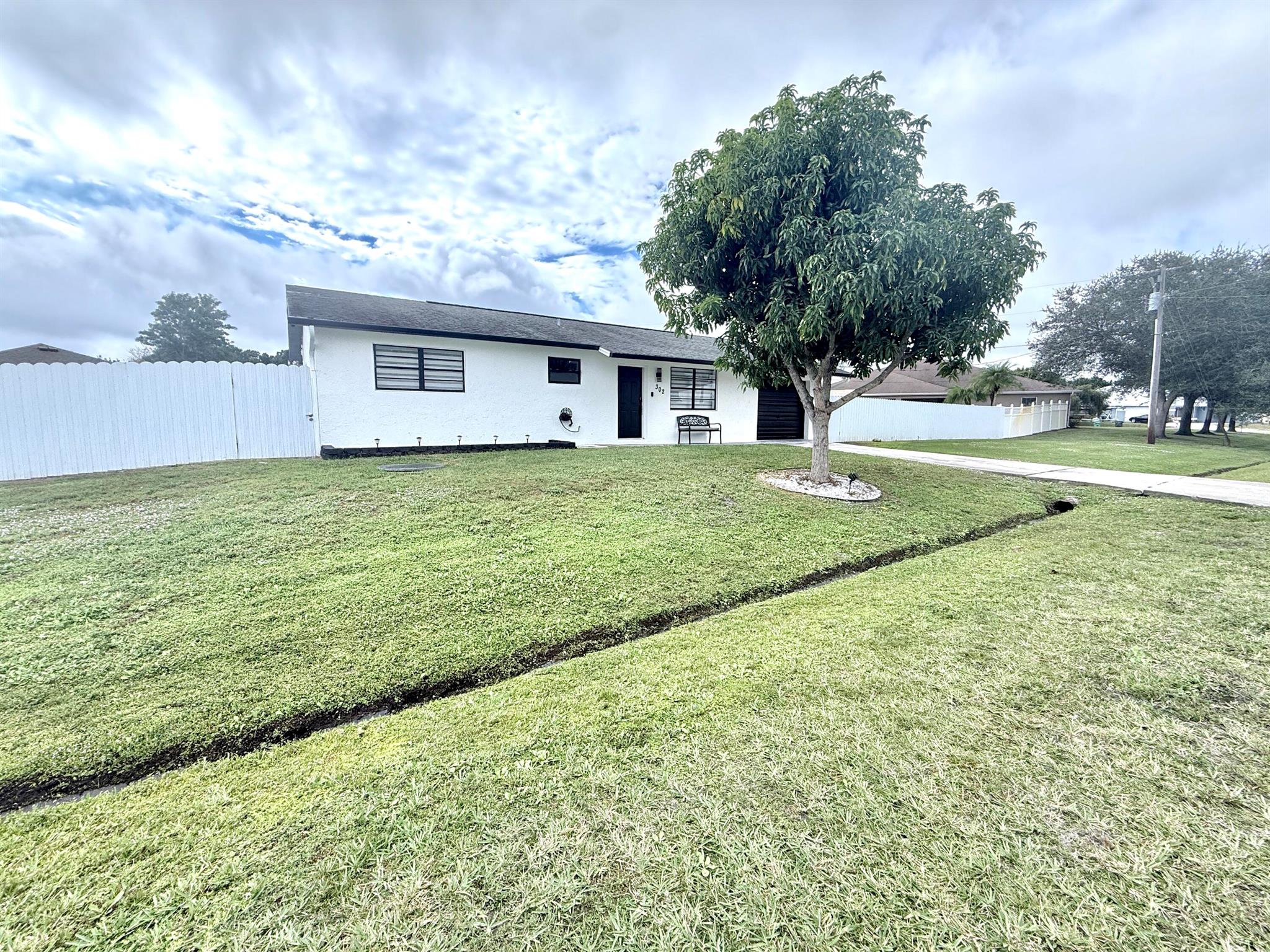 PORT ST LUCIE SECTION 13 - Residential Lease