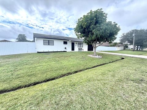 302 SW Whitmore Drive Port St Lucie FL 34984