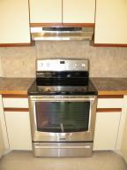 EMERALD LAKES - Residential