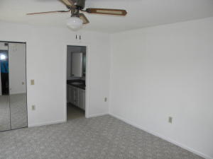 EMERALD LAKES - Residential