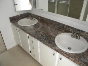 EMERALD LAKES - Residential