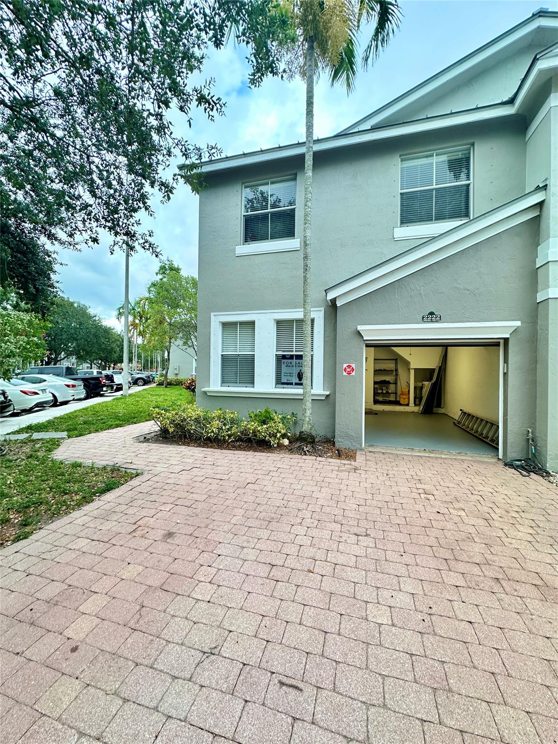 2222 Shoma Dr