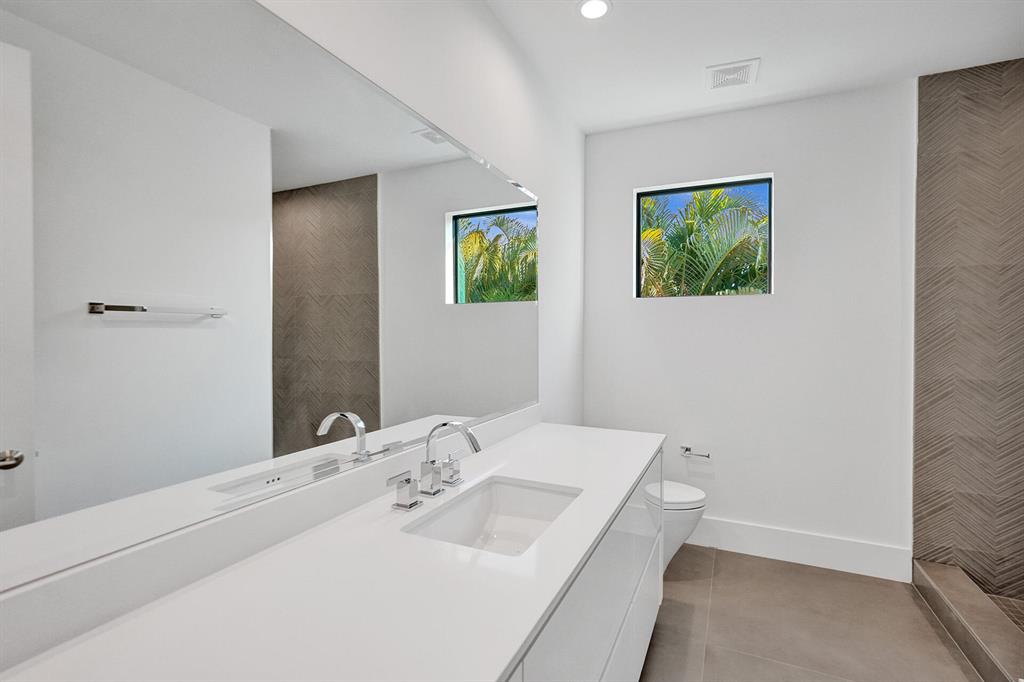 BOCA RATON RIVIERA UNIT B - Residential