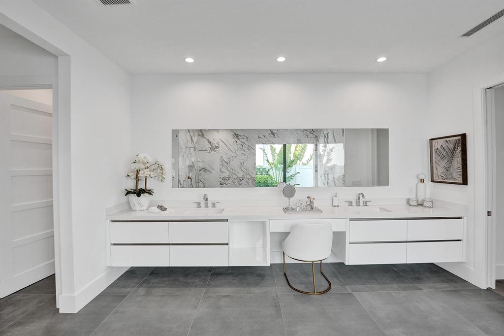 BOCA RATON RIVIERA UNIT B - Residential