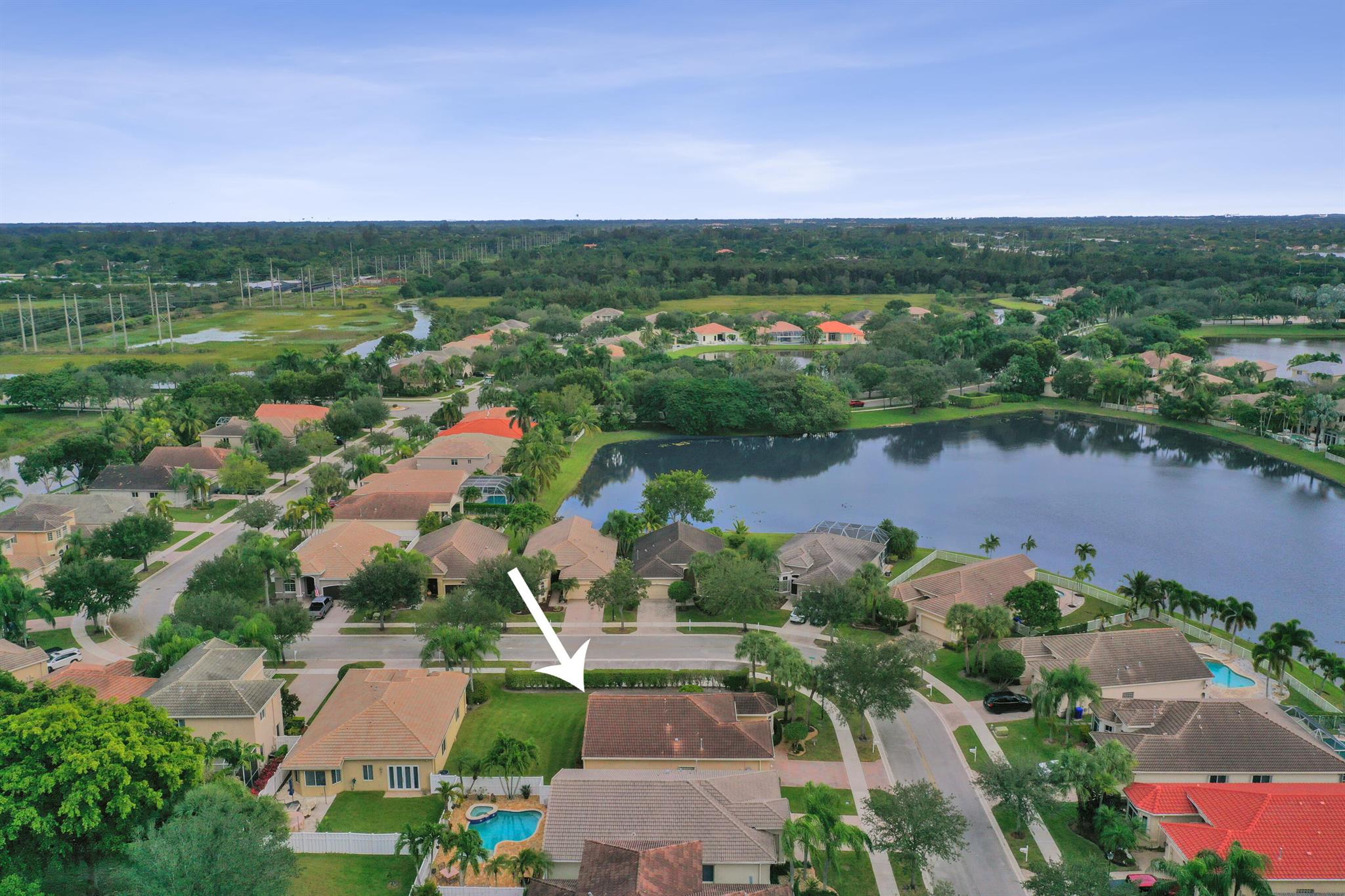 LAGUNA ISLES - Residential