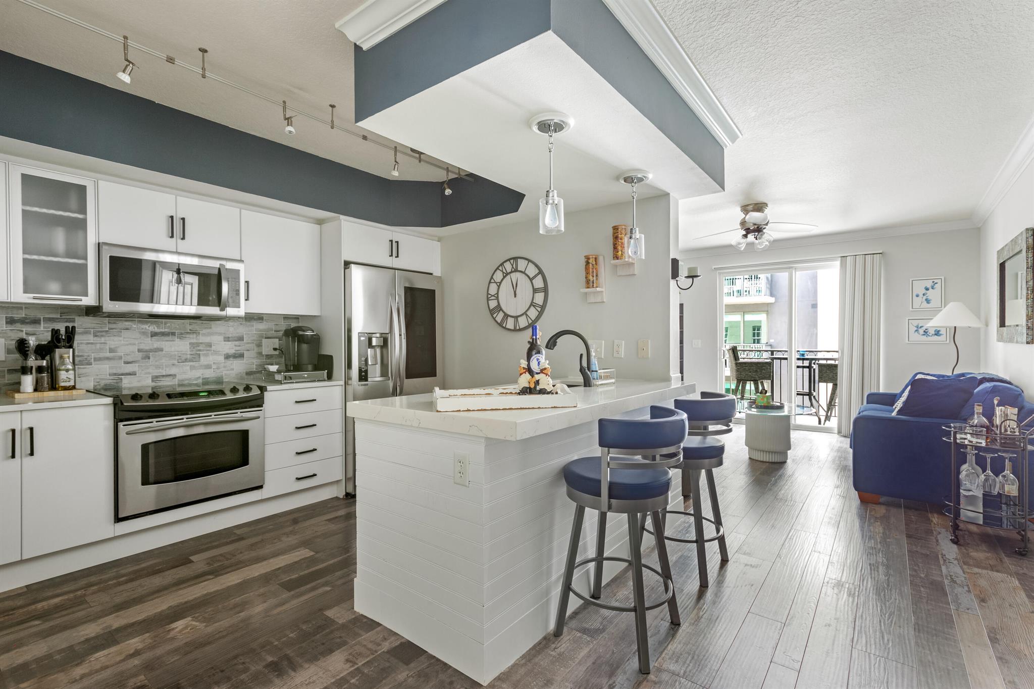 PRADO CONDOMINIUM - Residential Lease