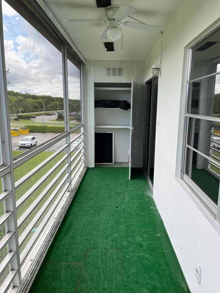 FANSHAW AT CENTURY VILLAGE CONDO - Residential Lease