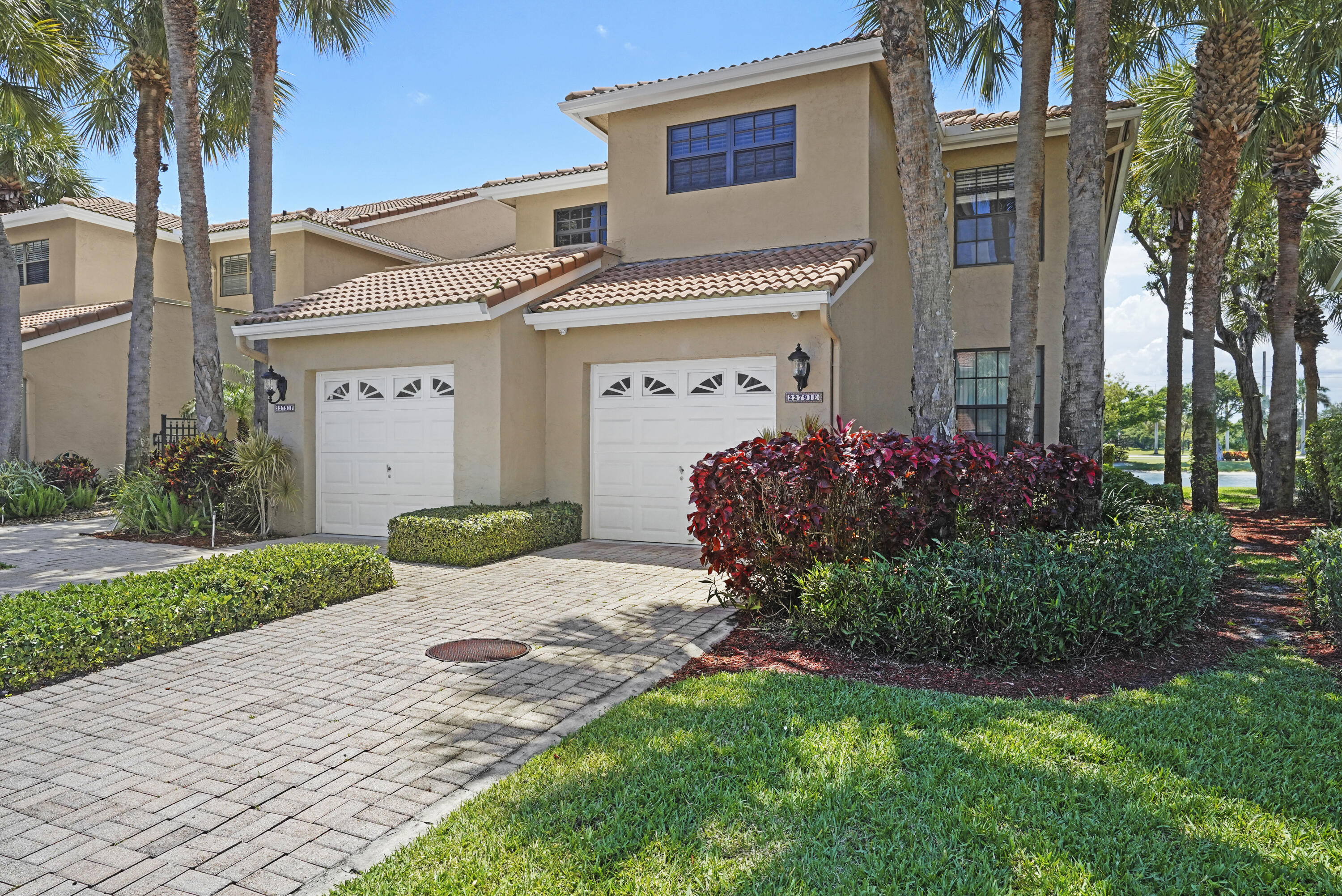 Absolutely STUNNING 3BR/2BA + DEN (possible 4th BED) completely REMODELED home in Montego Bay at Boca Pointe. More than 2,100 sq ft+ CORNER unit with complete privacy & SERENE LAKE VIEWS. Truly turnkey, move-in ready, this home features every upgrade imagined including remodeled kitchen with white cabinets, quartz countertop, pull-out pantry, all newer appliances, AC & Water Heater, remodeled master & guest bathrooms and recessed bar area, popcorn ceiling removed & flat walls (complete renovation in 2019) plus a 1-car garage. Enjoy tranquil water views & spectacular sunsets from your fully enclosed & screened balcony. Excellent location offers convenient distance to shopping, dining, the beach, parks & very easy access to I-95, Turnpike, Sawgrass Expy & A+ Schools. This is your dream home.
