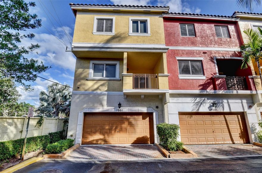 HIGHLY DESIRABLE CORNER TOWNHOUSE CLOSE TO BEACHES, WALKING DISTANCE TO RESTUARANTS AND SHOPS. SPACIOUS 2 BEDROOMS W/ A DEN/OFFICE OR BEDROOM ON THE FIRST FLOOR WITH 3 1/2 BATHS, 3 BALCONIES AND A PATIO. 2 CAR GARAGE. LARGE MASTER BEDROOM WITH LARGE WALK-IN CLOSET PLUS ADDTIONAL CLOSET.  MASTER BATH W/ WHIRLPOOL TUB, DOUBLE SINKS W/ VANITY AREA, HURRICANE IMPACT WINDOWS. NEW AC UNIT. HOT WATER HEATER 2020. NEWER QUIET GARAGE DOOR OPENER .  COMMUNITY HAS A POOL/ HOT TUB AND WORKOUT ROOM.  2 CARS MAX AND MUST FIT IN THE GARAGE. TOWNHOUSE HAS CARPET THROUGHOUT LIVING AREAS. PET FRIENDLY COMMUNITY. ACROSS FROM BEAUTIFUL PARK.  HURRY BEFORE ITS GONE!