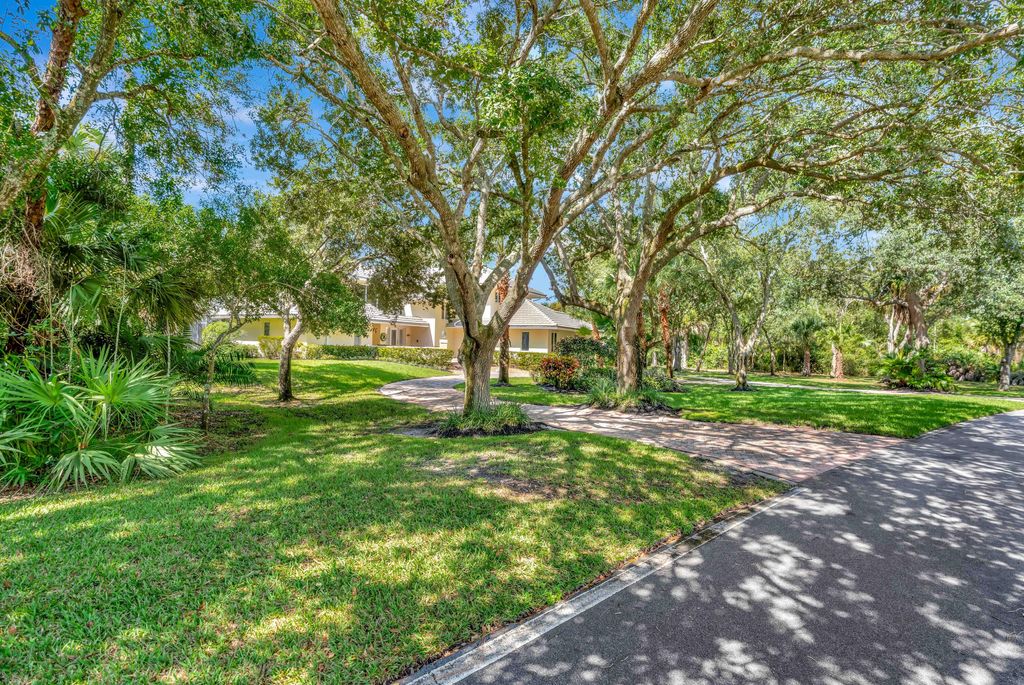 Photo of 18462 SE Old Trail Drive W, Jupiter, FL 33478 (MLS # R11124804)