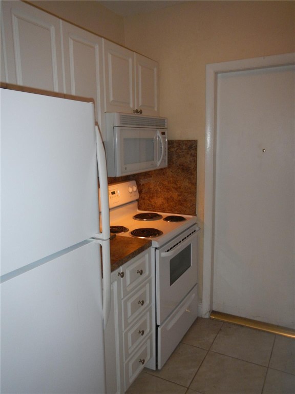 Venice Park Condo - Residential Lease