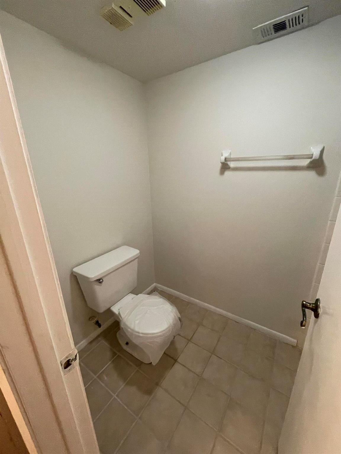 MIDPORT PLACE II, A CONDO - Residential Lease