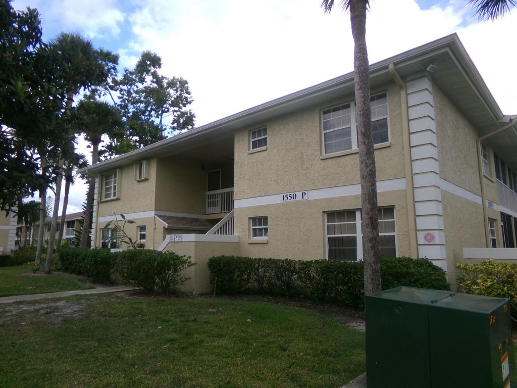 Photo of 1550 SE Royal Green Circle #P-203, Port Saint Lucie, FL 34952 (MLS # R11145285)