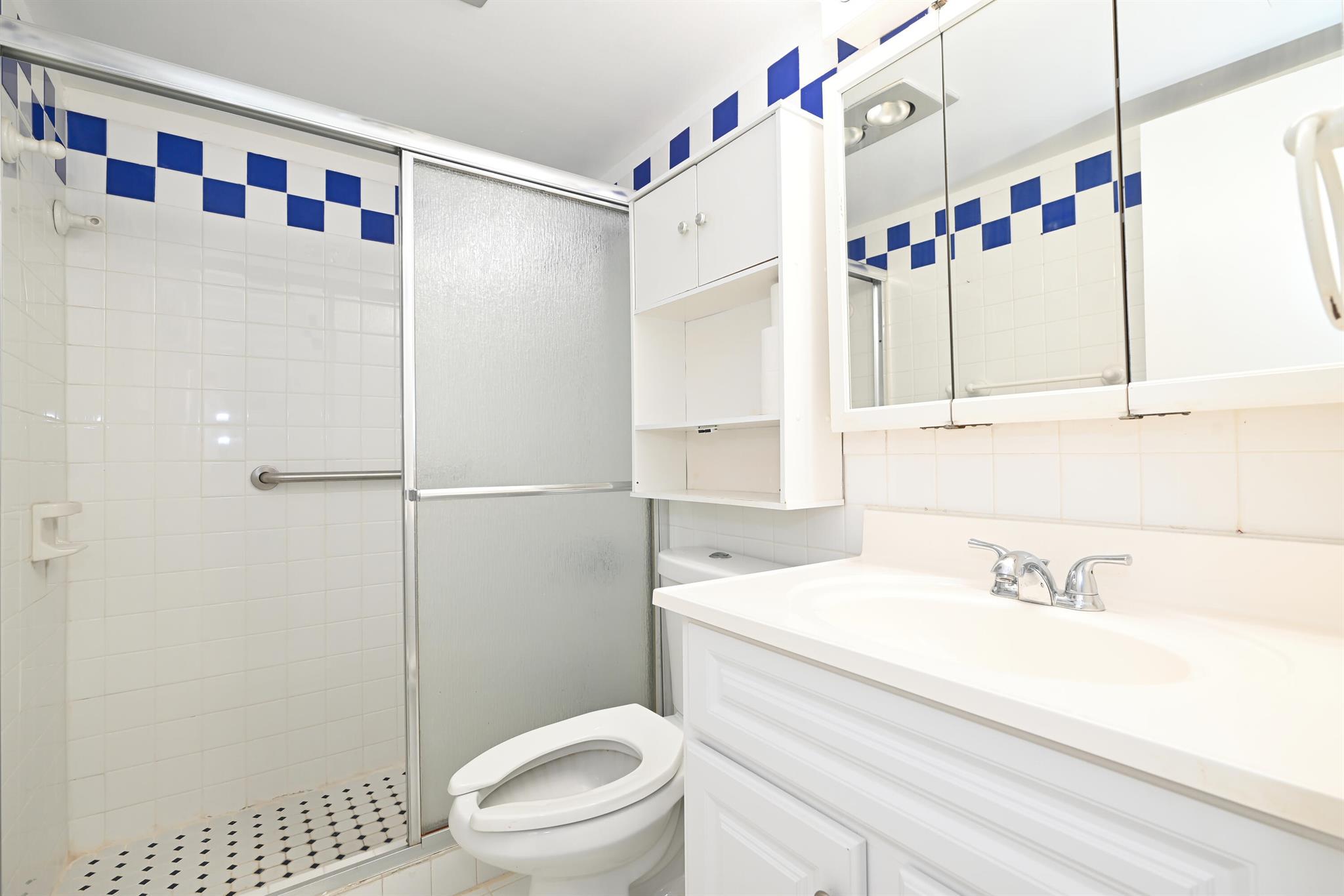 CENTURY VILLAGE - COVENTR - Residential