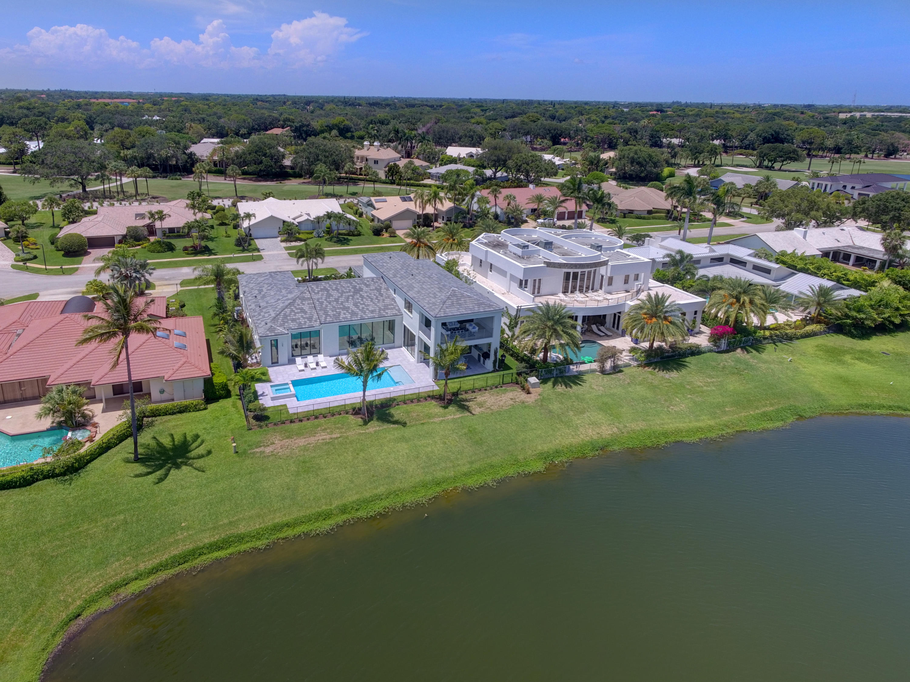 DELAIRE COUNTRY CLUB - Residential