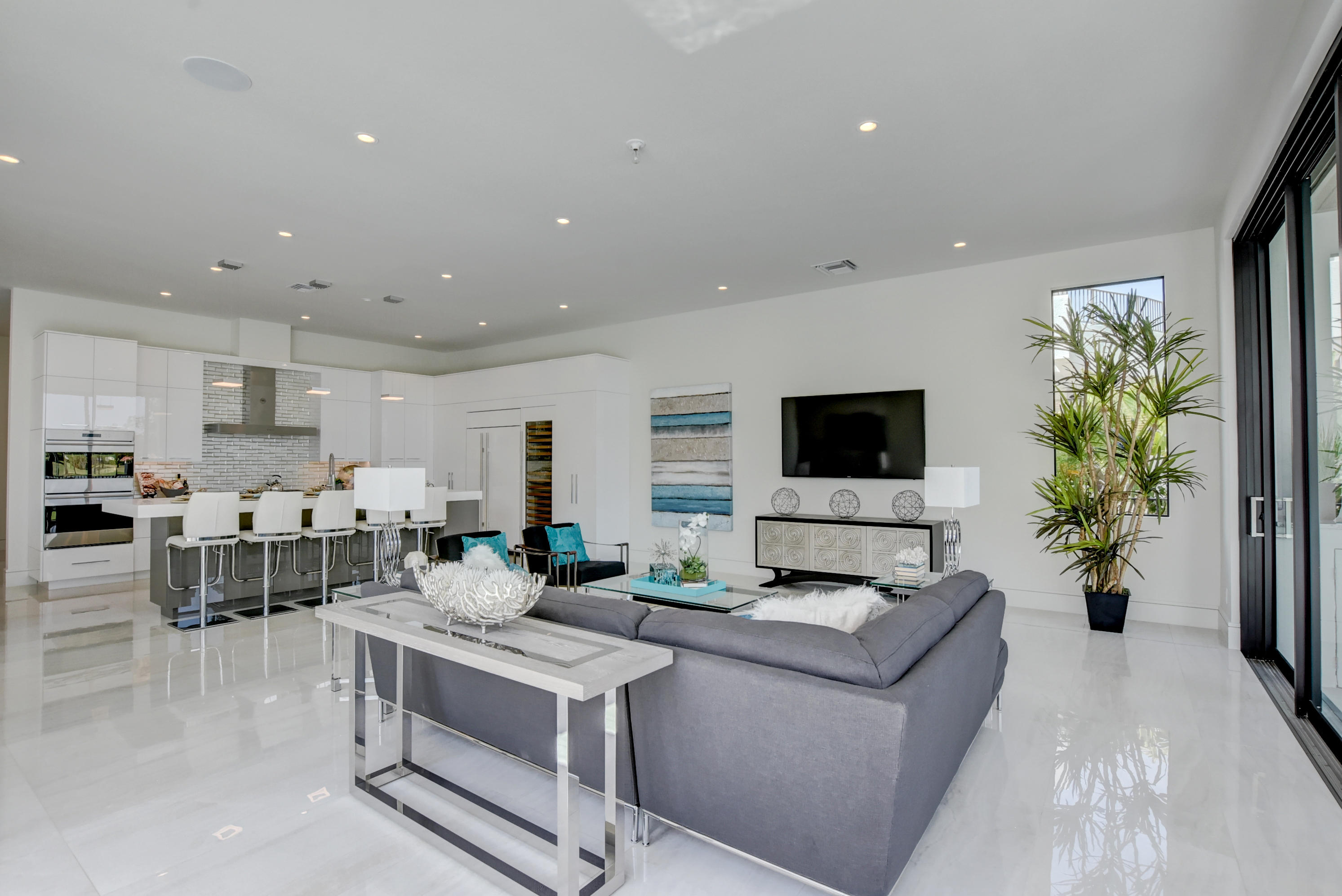 DELAIRE COUNTRY CLUB - Residential