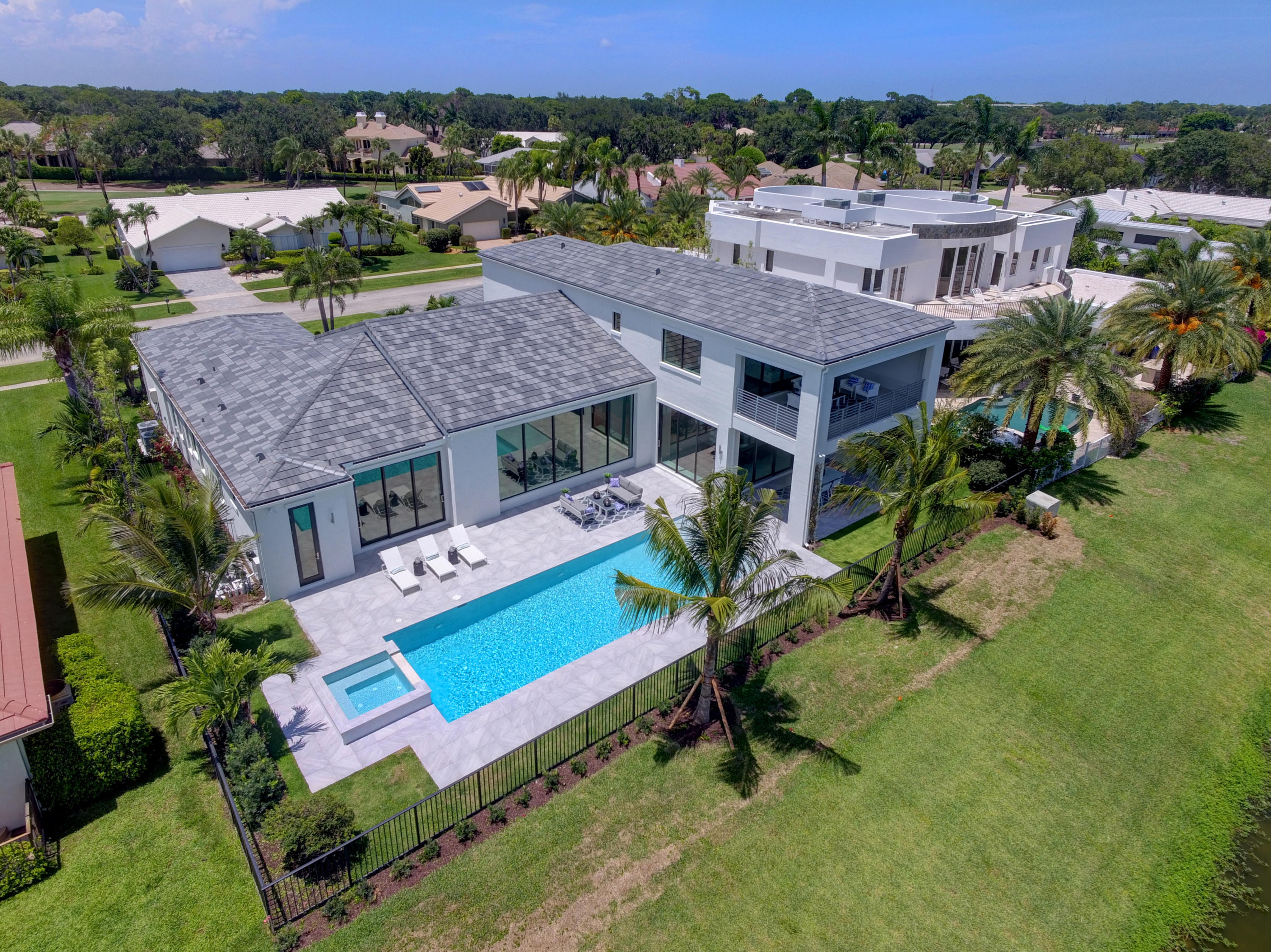 DELAIRE COUNTRY CLUB - Residential