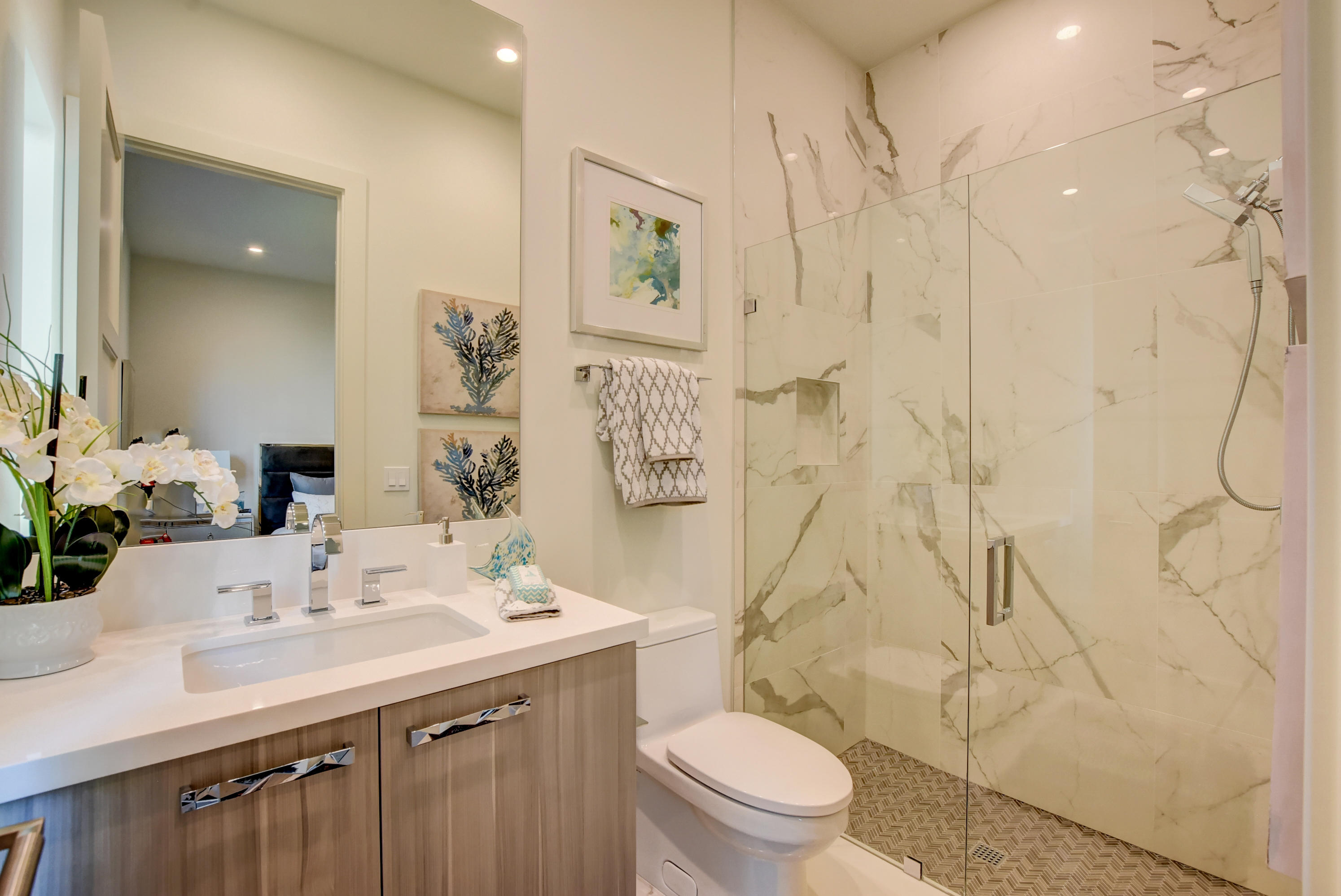 DELAIRE COUNTRY CLUB - Residential