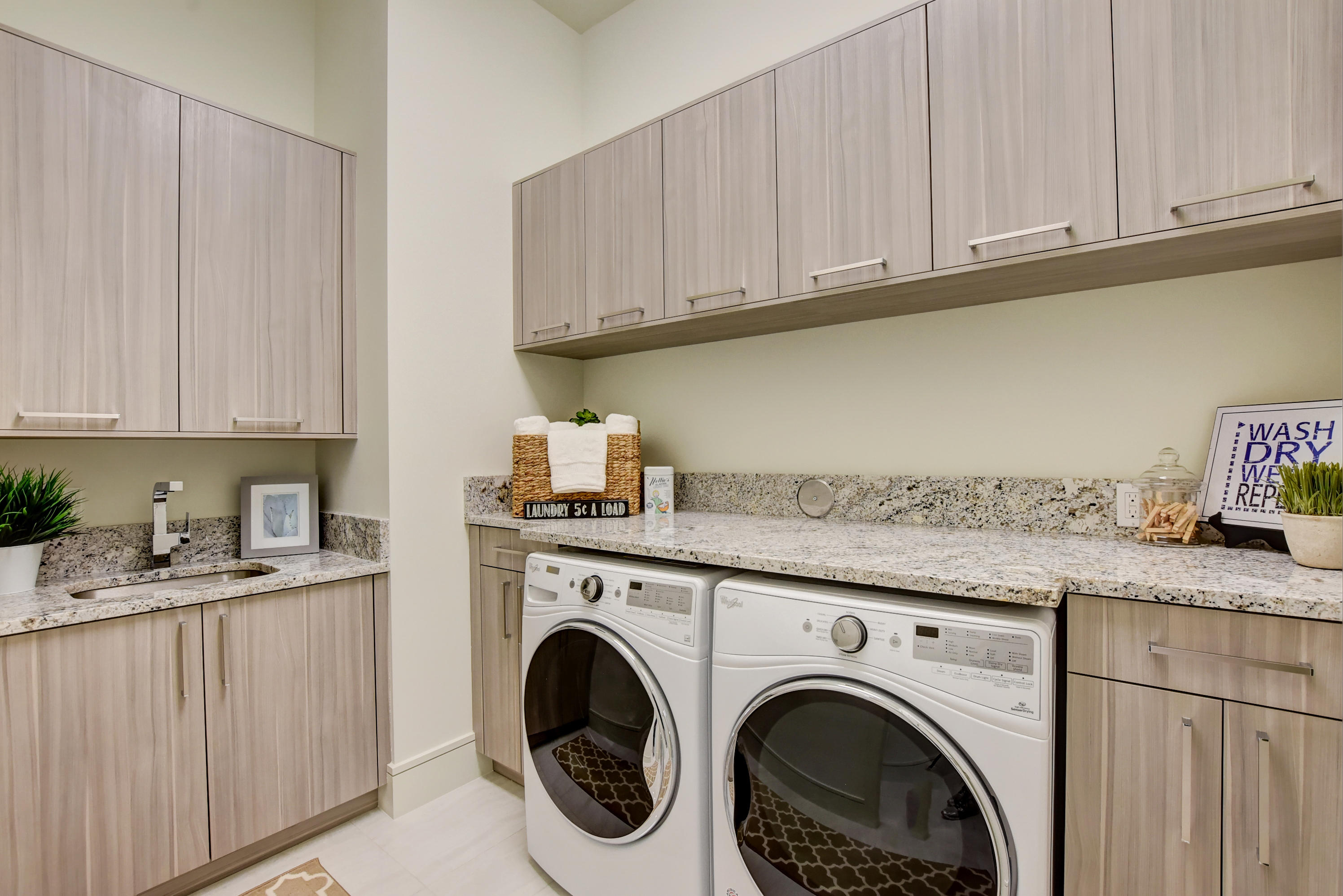 DELAIRE COUNTRY CLUB - Residential