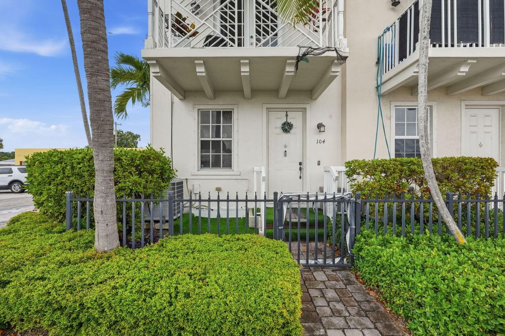 Photo of 310 N Dixie Highway #104, Lake Worth Beach, FL 33460 (MLS # B26024625)