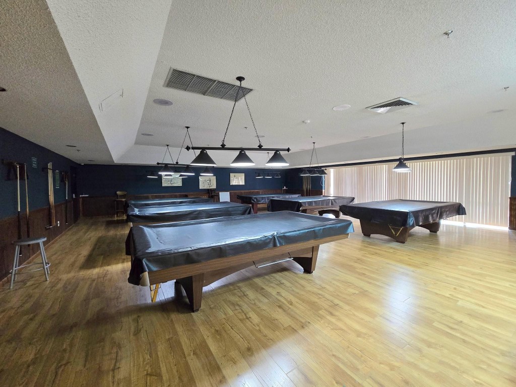 SUNRISE LAKES CONDOMINIUM - Residential