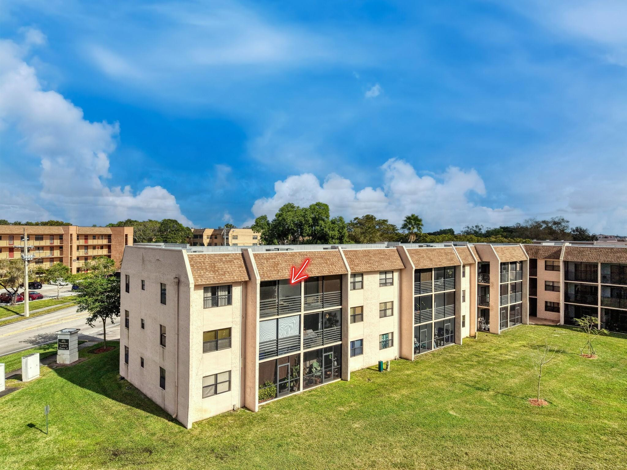 SUNRISE LAKES CONDOMINIUM - Residential