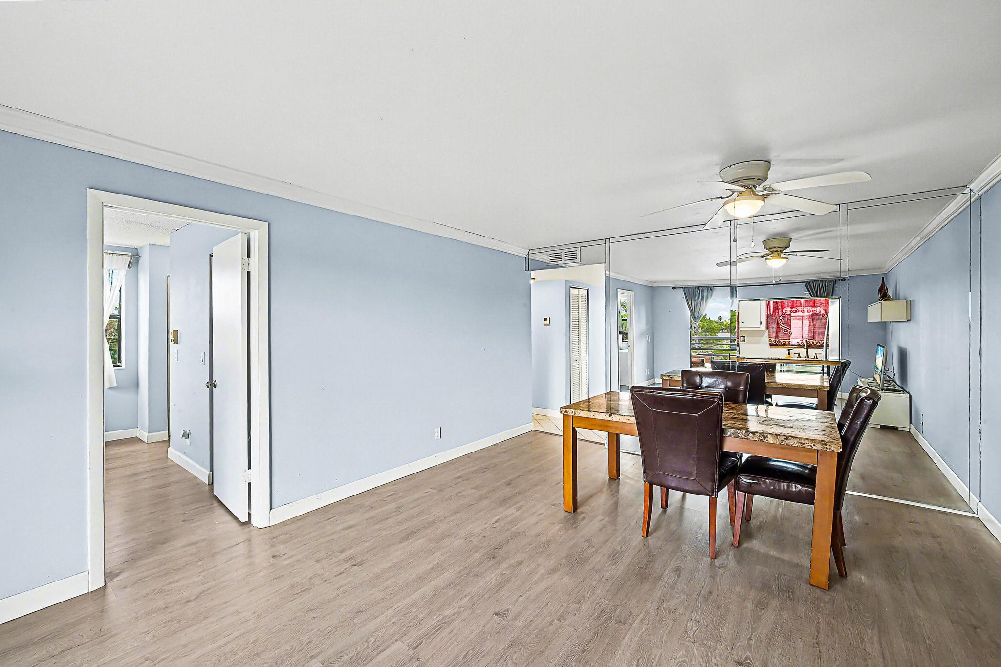 SUNRISE LAKES CONDOMINIUM - Residential