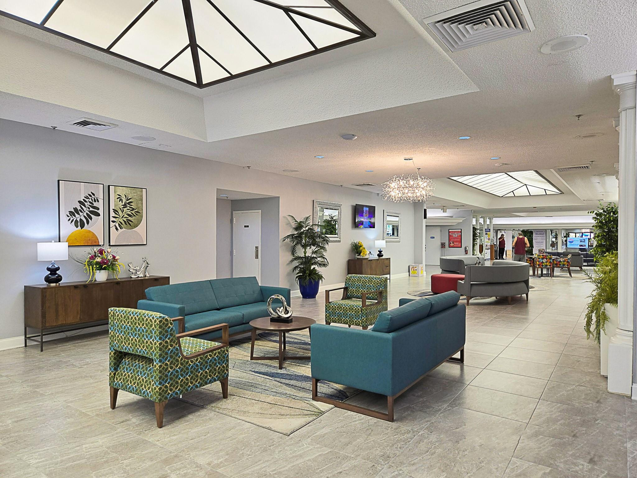 SUNRISE LAKES CONDOMINIUM - Residential