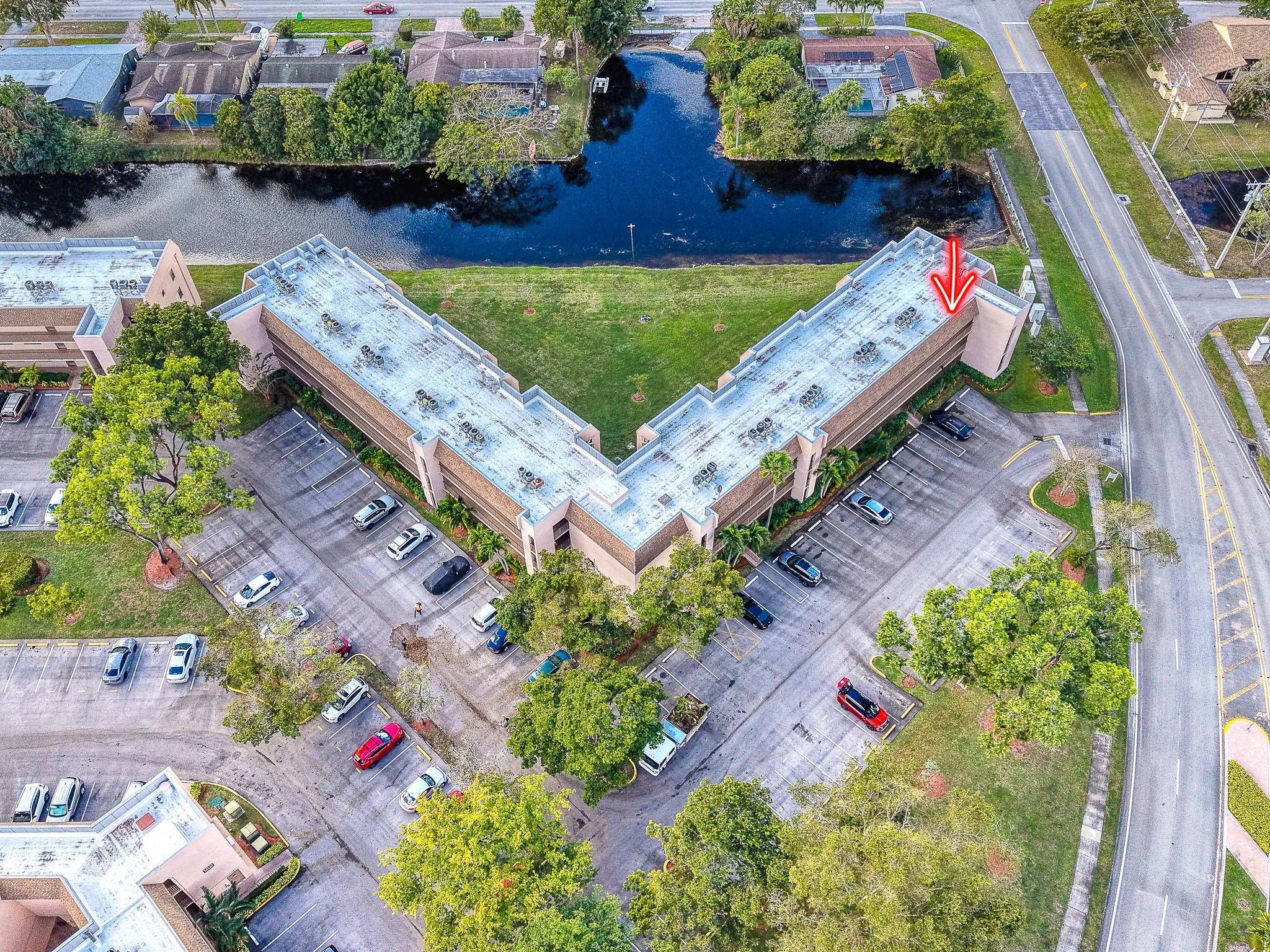 SUNRISE LAKES CONDOMINIUM - Residential