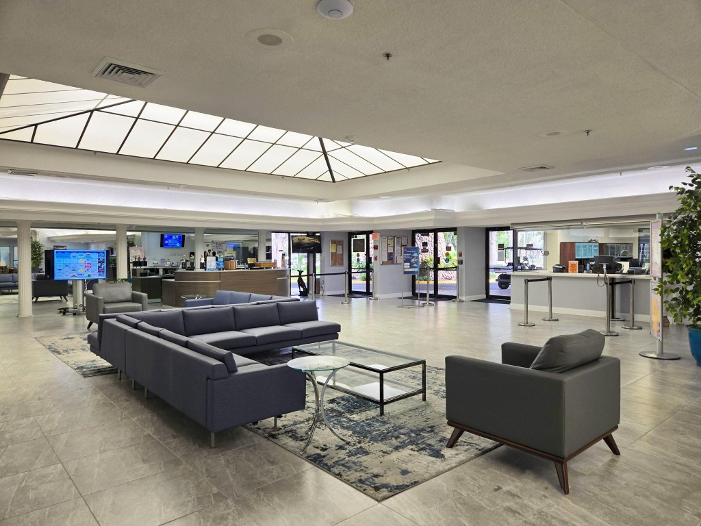 SUNRISE LAKES CONDOMINIUM - Residential