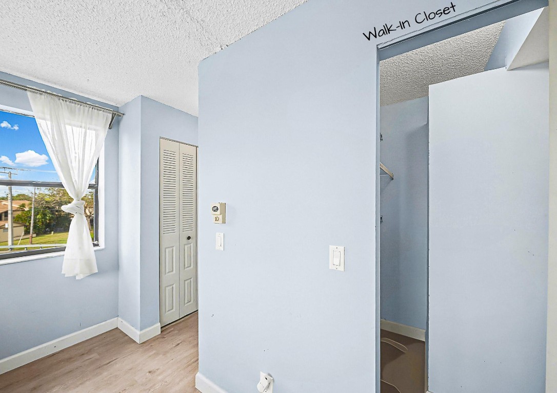 SUNRISE LAKES CONDOMINIUM - Residential