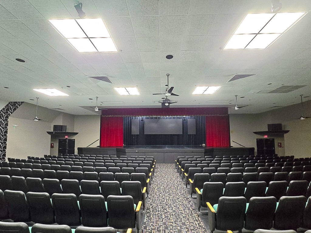 SUNRISE LAKES CONDOMINIUM - Residential