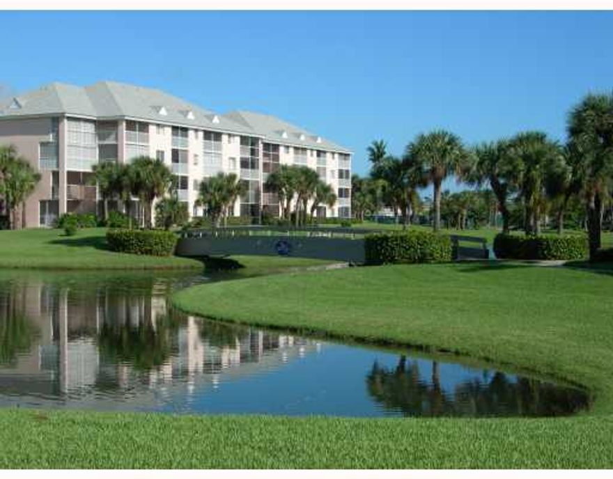 Great 2/2 unit around the lake. King in master, twins in guest room. Wifi included in monthly rent.
There is a scenic exercise path in the park and a path to walk east to the ocean (10 minute walk) as well as a 5-minute drive west to a shopping center with grocery, restaurants, movie theater, gas and other services. The Maltz Theatre is 2 blocks distance.A state park is a 10-minute bike ride east with fishing pier, walking paths and picnic areas. Enjoy''tropical Florida-style'' restaurants on the nearby waterways Application as attachment to this Listing Must Accompany all Contract to Lease forms. Credit/Background Report on Tenant must be performed by Listing Office at a cost of $50.00 per each person over 18. Mandatory 13% sales tax on all leases 6 months or Less. Exit cleaning fee $175.00 & JLR Processing Fee of $75.00 required.