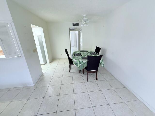 128 Upminster F Crescent