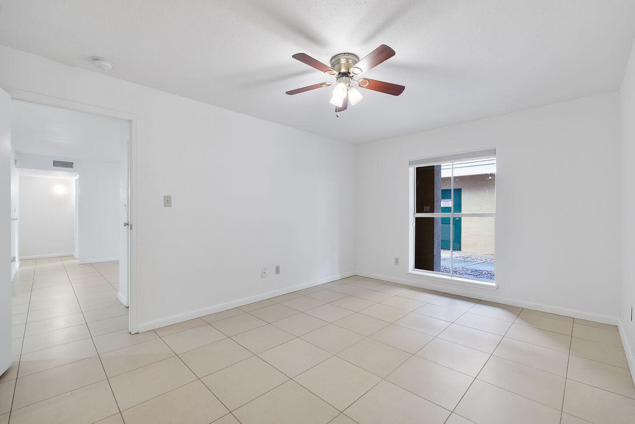 SAVANNAH AT RIVERSIDE CONDO - Residential