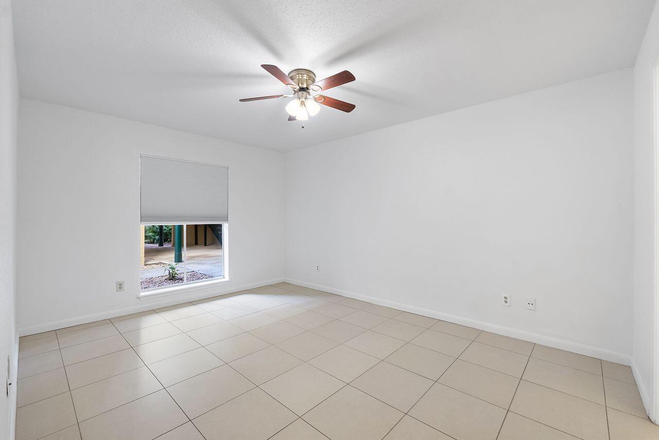 SAVANNAH AT RIVERSIDE CONDO - Residential