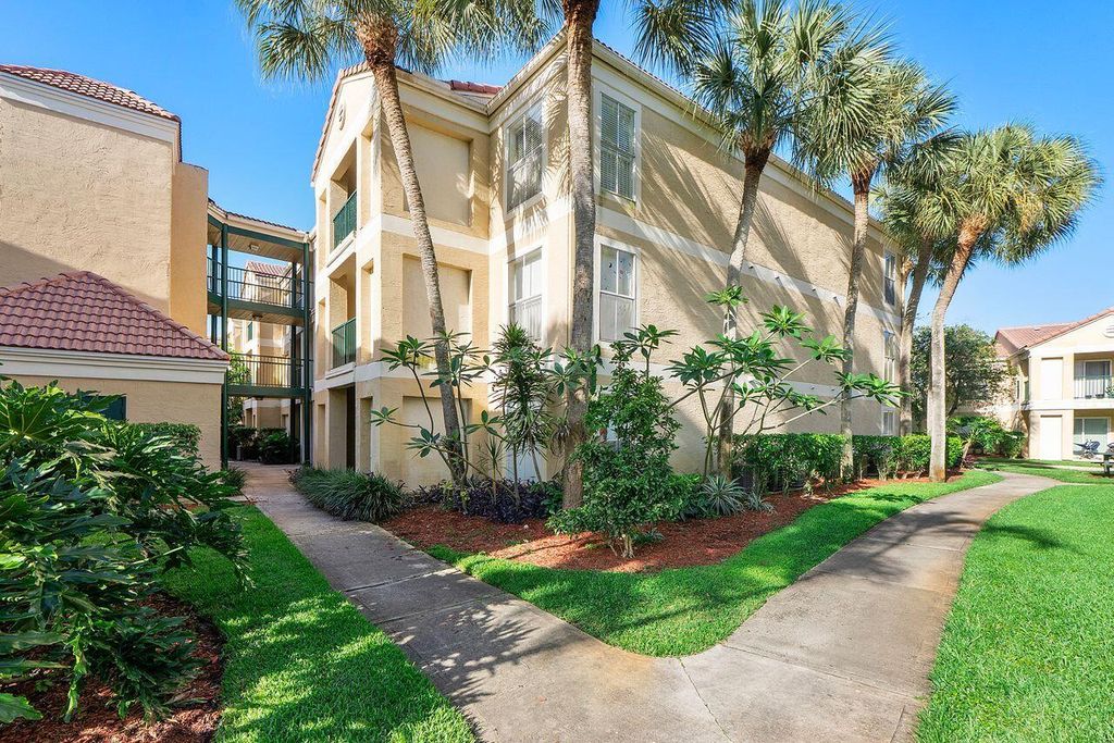 Photo of 875 Riverside Drive, Coral Springs, FL 33071 (MLS # B26023548)