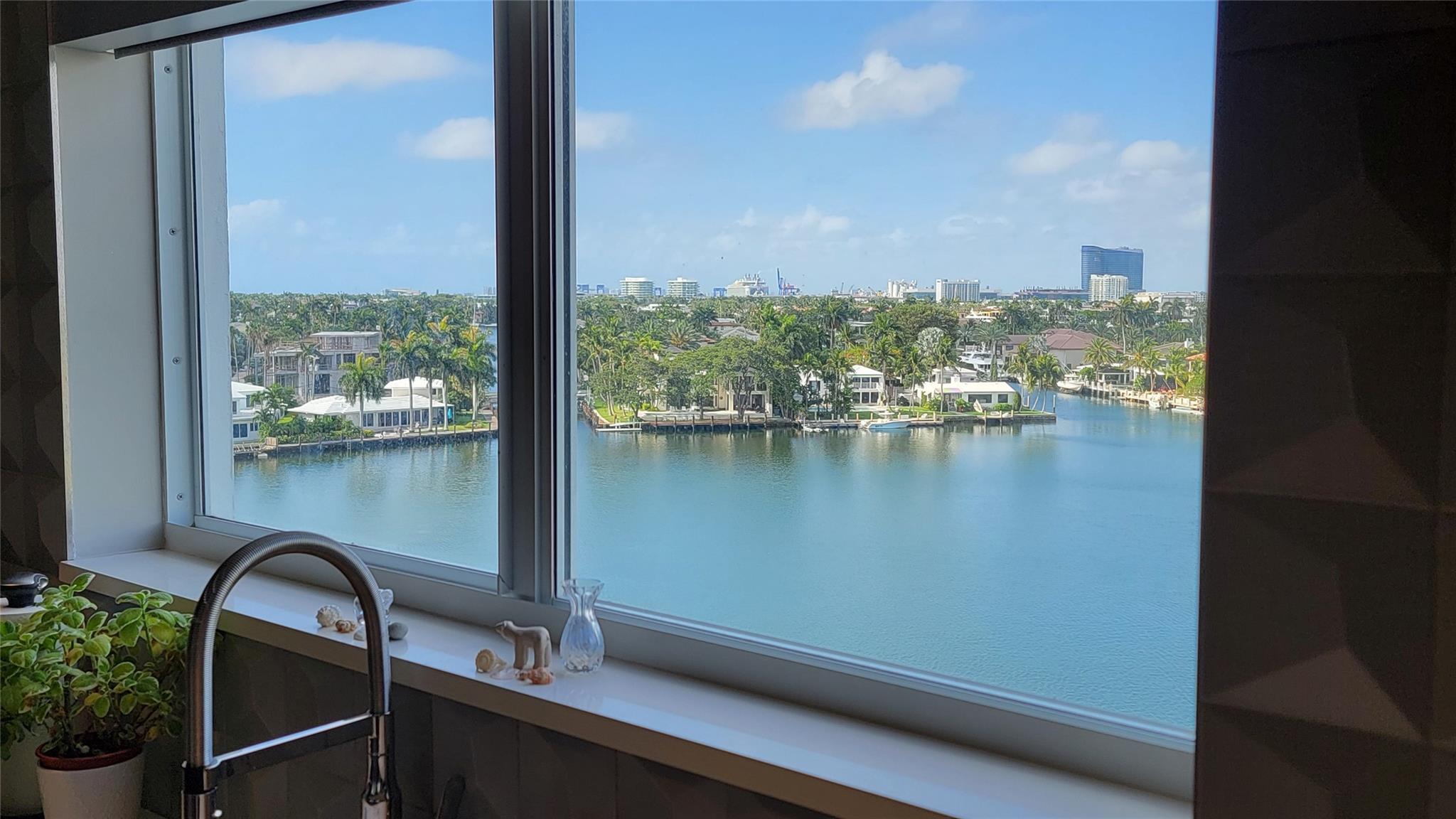 333 Sunset Dr 508