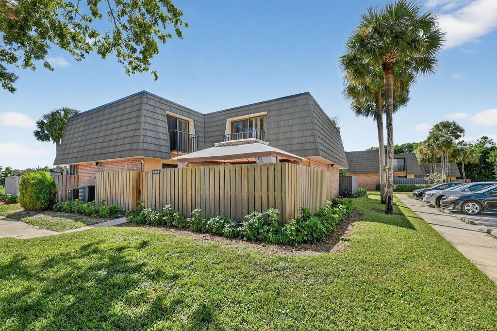 Photo of 2409 24th Way, West Palm Beach, FL 33407 (MLS # R11135159)
