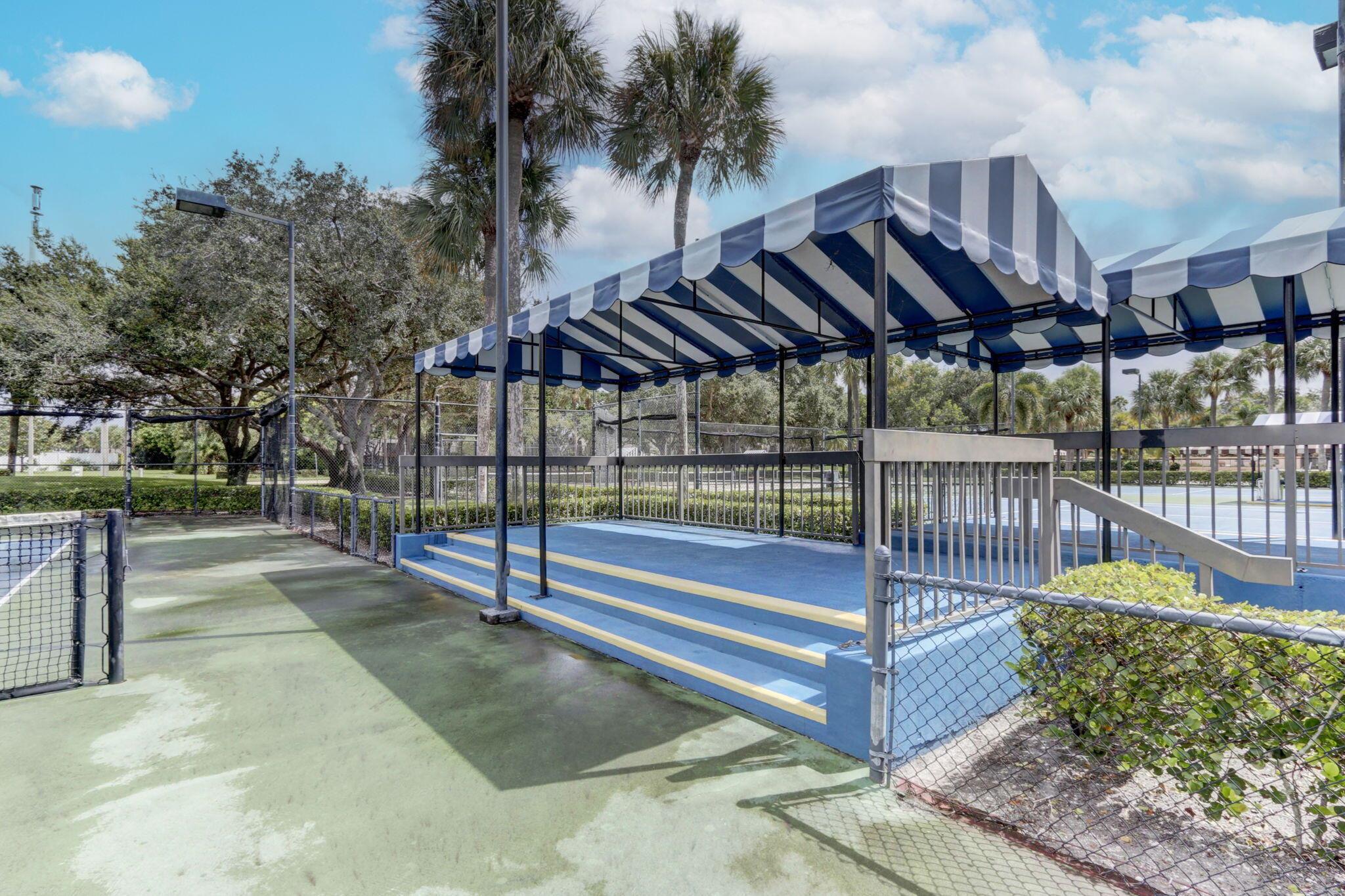 VILLAGE OF SANDALWOOD LAK - Residential