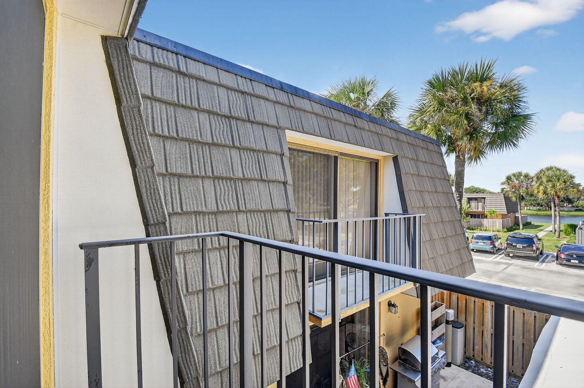 VILLAGE OF SANDALWOOD LAK - Residential
