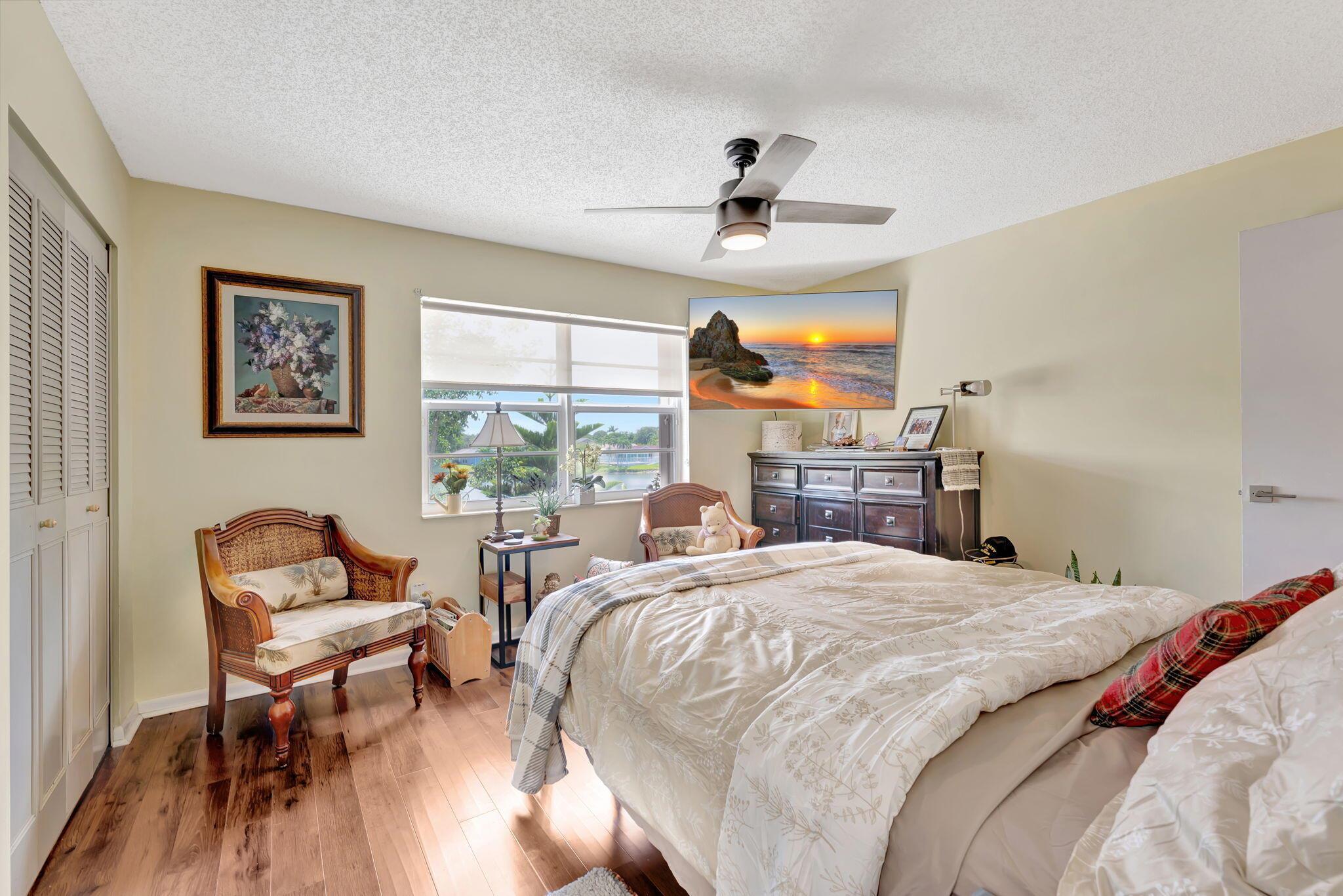 Woodlake Villas - Residential