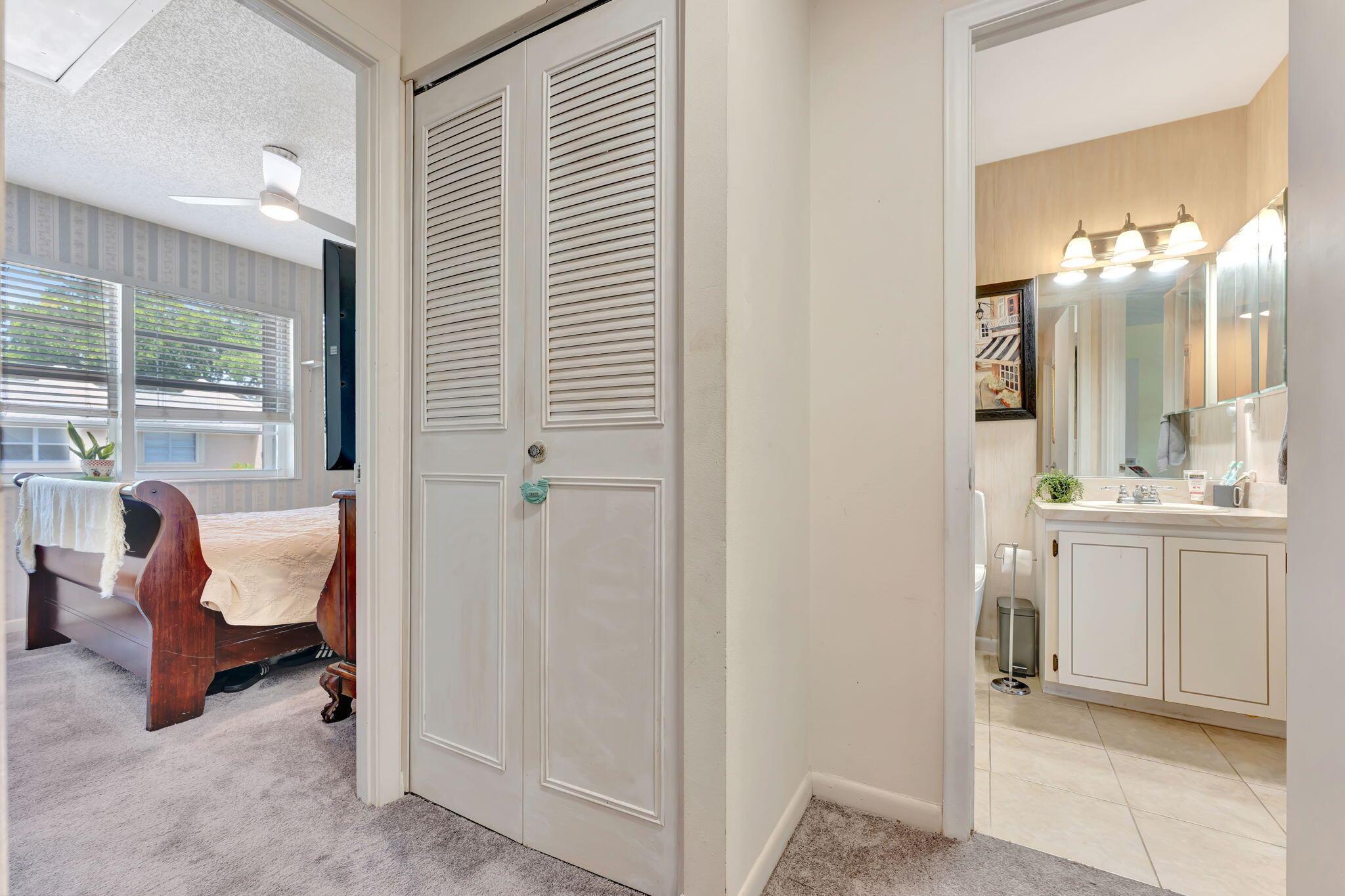 Woodlake Villas - Residential