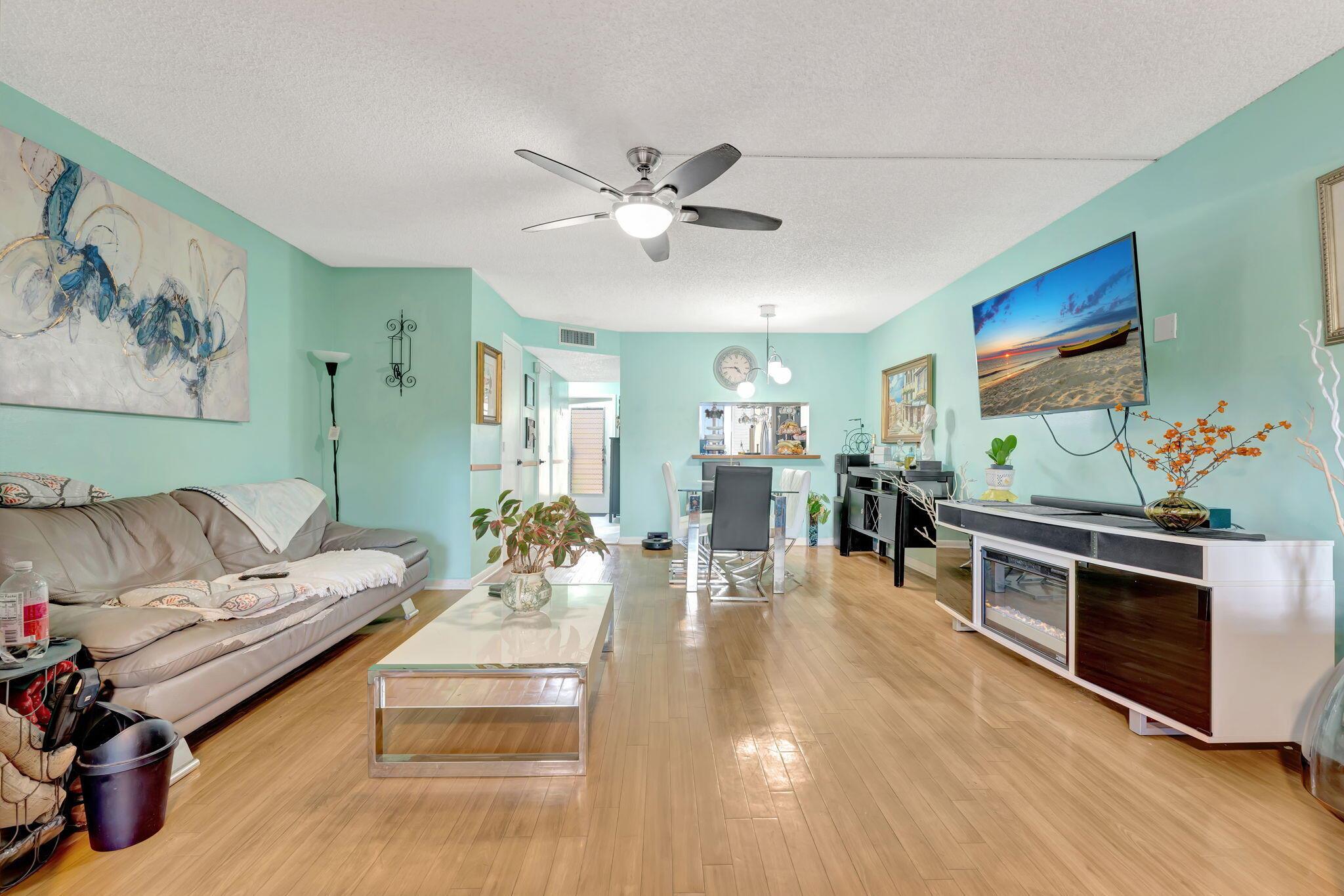 Woodlake Villas - Residential