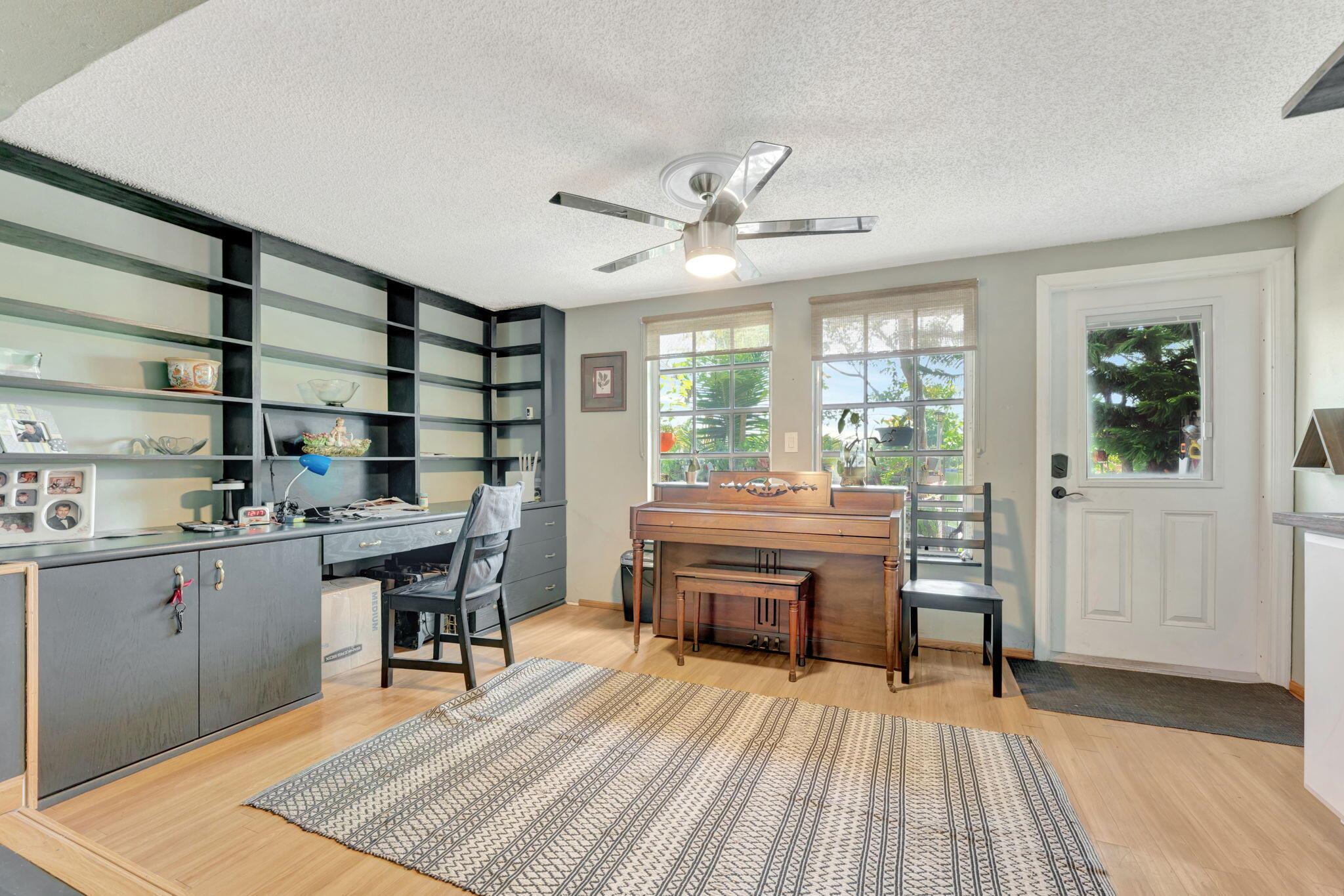 Woodlake Villas - Residential